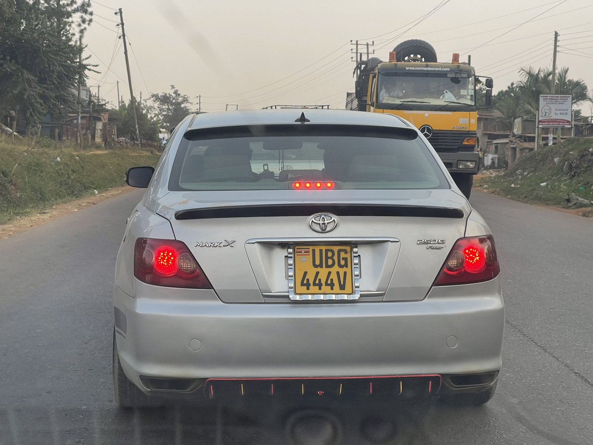 CultonScovia's tweet photo. You’re 3 occupants in this car, you have thrown an empty plastic bottle at Matugga along Bombo - Kampala rd. THAT IS BAD. I guess there is enough space for that bottle in the car. You’re the people @nemaug and @PoliceUg should start with. https://t.co/j2i2Oeyagp