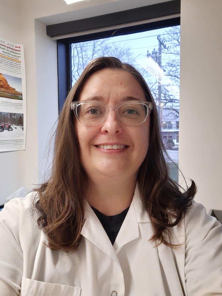 AAFC_Canada's tweet photo. #GCaggie Jessica Matheson is a research technician working in soil health and water quality on #PEI. She works both in labs and out in the field! Learn about more #WomenInScience: https://t.co/eXZQZVgYPv
#25DaysOfWomen https://t.co/E3ht5lLu4E