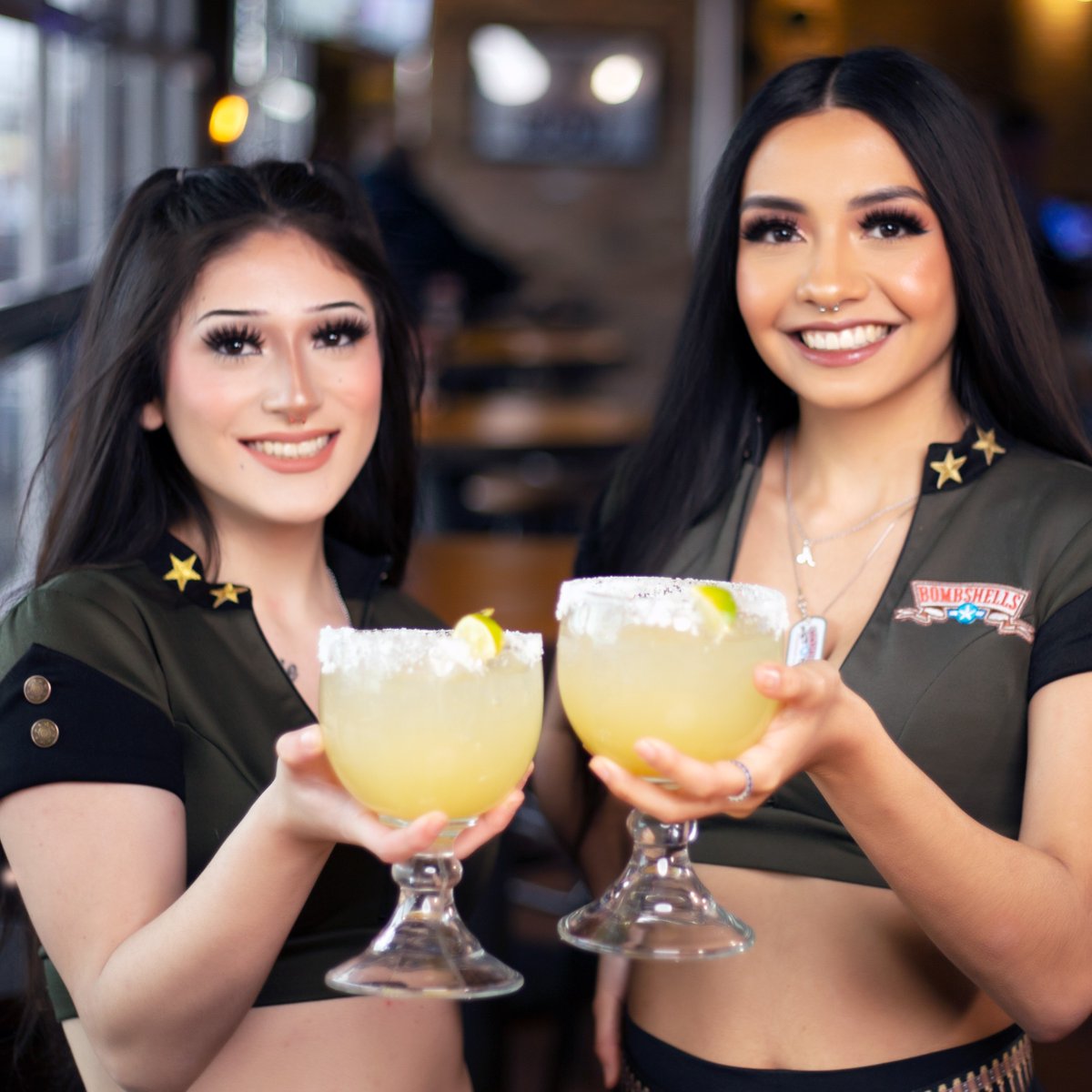 Bombshells_Bar's tweet photo. Happy National Margarita Day!  Add your favorite agave, add a splash of  orange liqueur, throw in a pinch of salt and a lime and top with sour mix and you have your favorite  winter thaw.
#nationalmargaritaday #bombshells #signaturedrinks https://t.co/dHZJvnjfOO