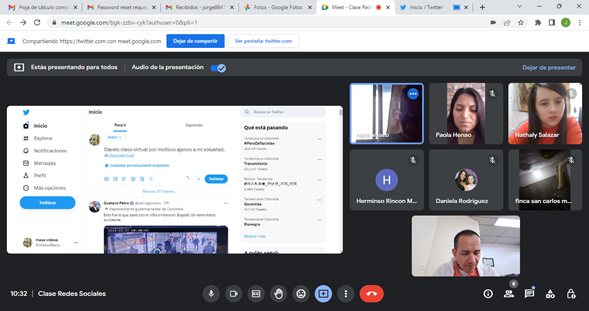 VideosMaca's tweet photo. Dando clase virtual por motivos ajenos a mi voluntad. #clasevirtual https://t.co/jndQdA0qEm