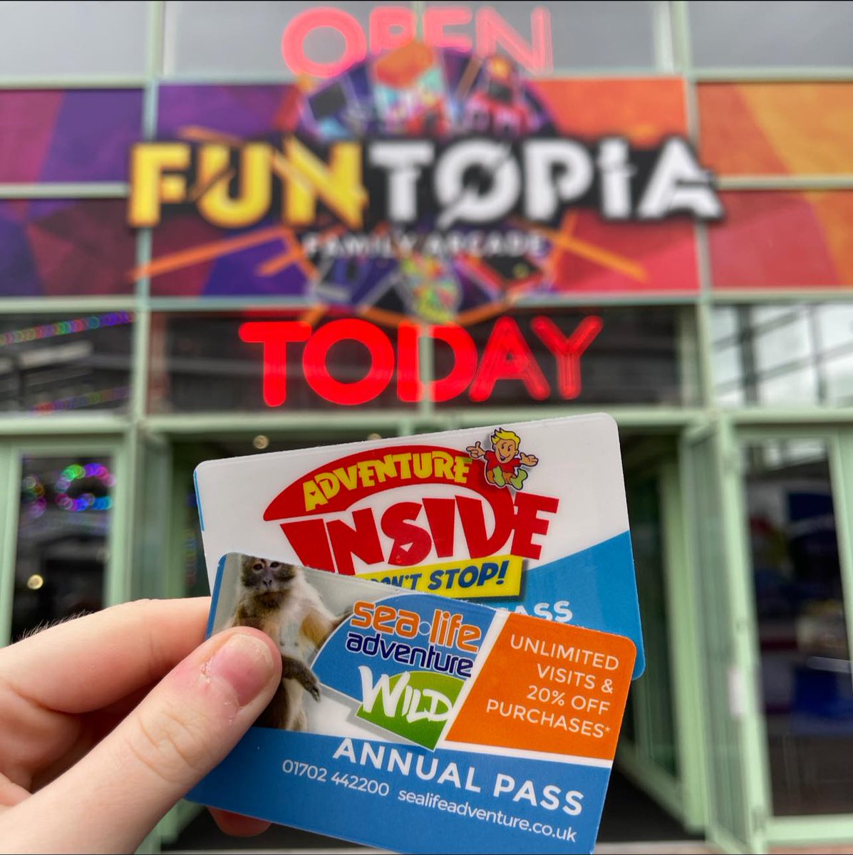 SealifeAdv's tweet image. Want the best fun in town? 🙊🎢

Purchase your @sealifeadv and Adventure Inside annual passes for £36 all together! 😊

Would you purchase this awesome deal?

#sealifeadventure #adventureisland #adventureinside #themepark #aquarium