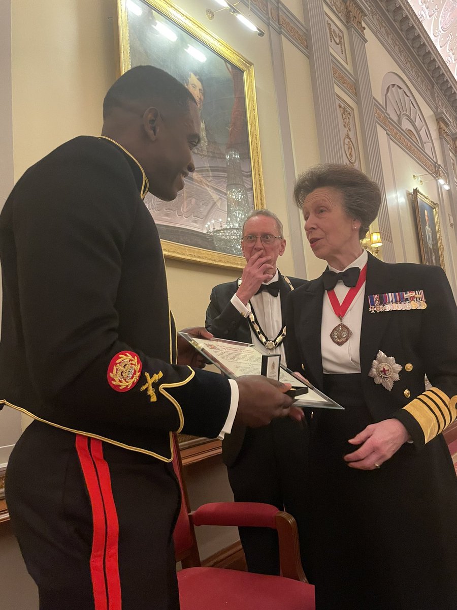 hutchings_si's tweet photo. An honour to have been at the @Carmen_Company Joint Services Dinner last night with our Col In Chief. Some exceptional Tri-Service logistic talent was duly recognised. Obviously I’m biased though #armylogistics #wearetherlc https://t.co/qBycDEwXRS