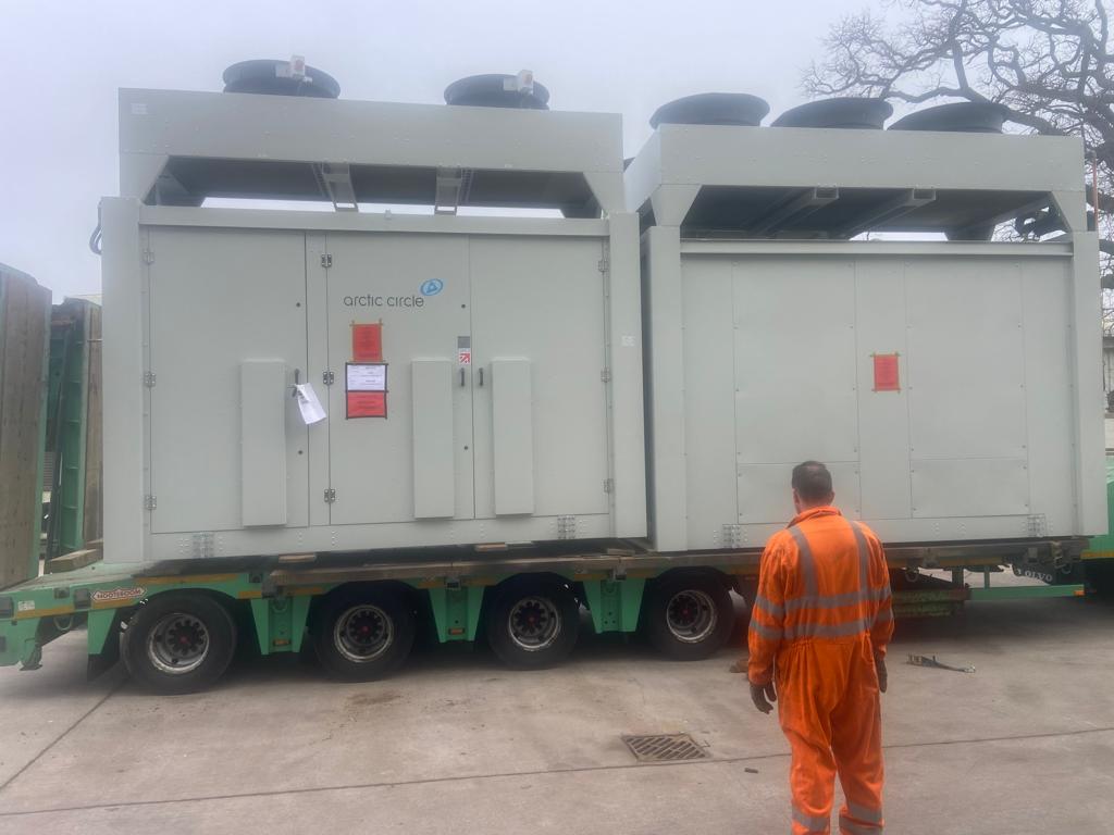 Sincere thanks to <a href="/CtceuropeC/">CTC Europe.com LTD</a> for their work delivering these CO2 refrigeration packs to our client's storage yard.  Our work on Co-Op Live will be starting soon. <a href="/visionkitchen/">Vision CK</a> <a href="/bamukandireland/">BAM UK & Ireland</a> #R744 #GoNatRefs #LowCarbon #LowGWP <a href="/GreenCoolingltd/">David Blinkhorn</a>