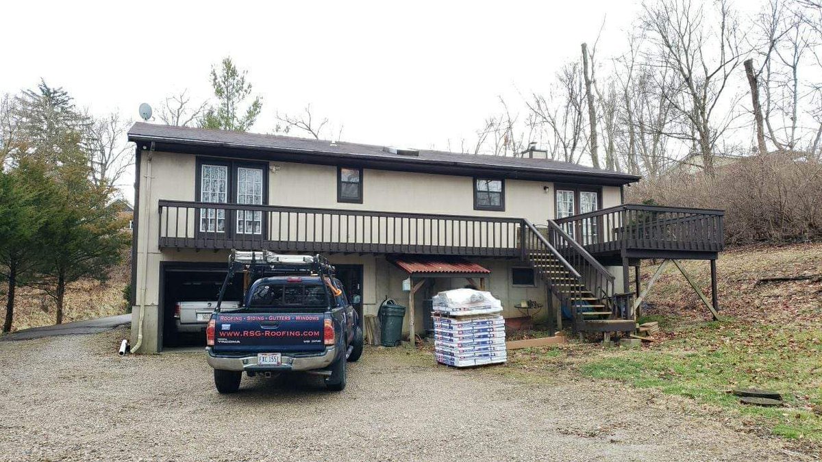 RSGMoser's tweet photo. New Roof Coming Soon...
#BBBAPlusRating
#50YearTransferableWarranty
#GAFCertifiedContractor
https://t.co/BMXbVizs8U https://t.co/h3hDl8D7Tu