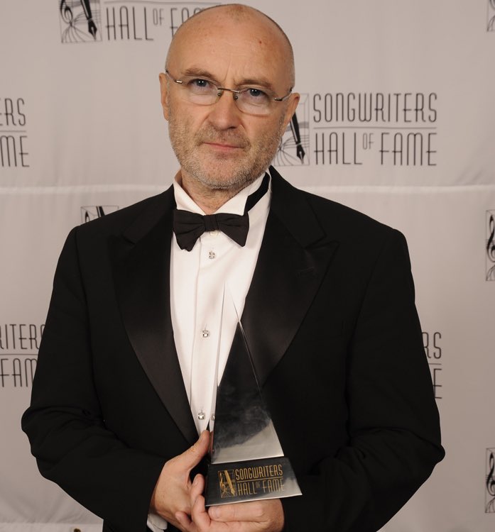 World Of Genesis On Twitter In 2010 Philcollins Received The Johnny
