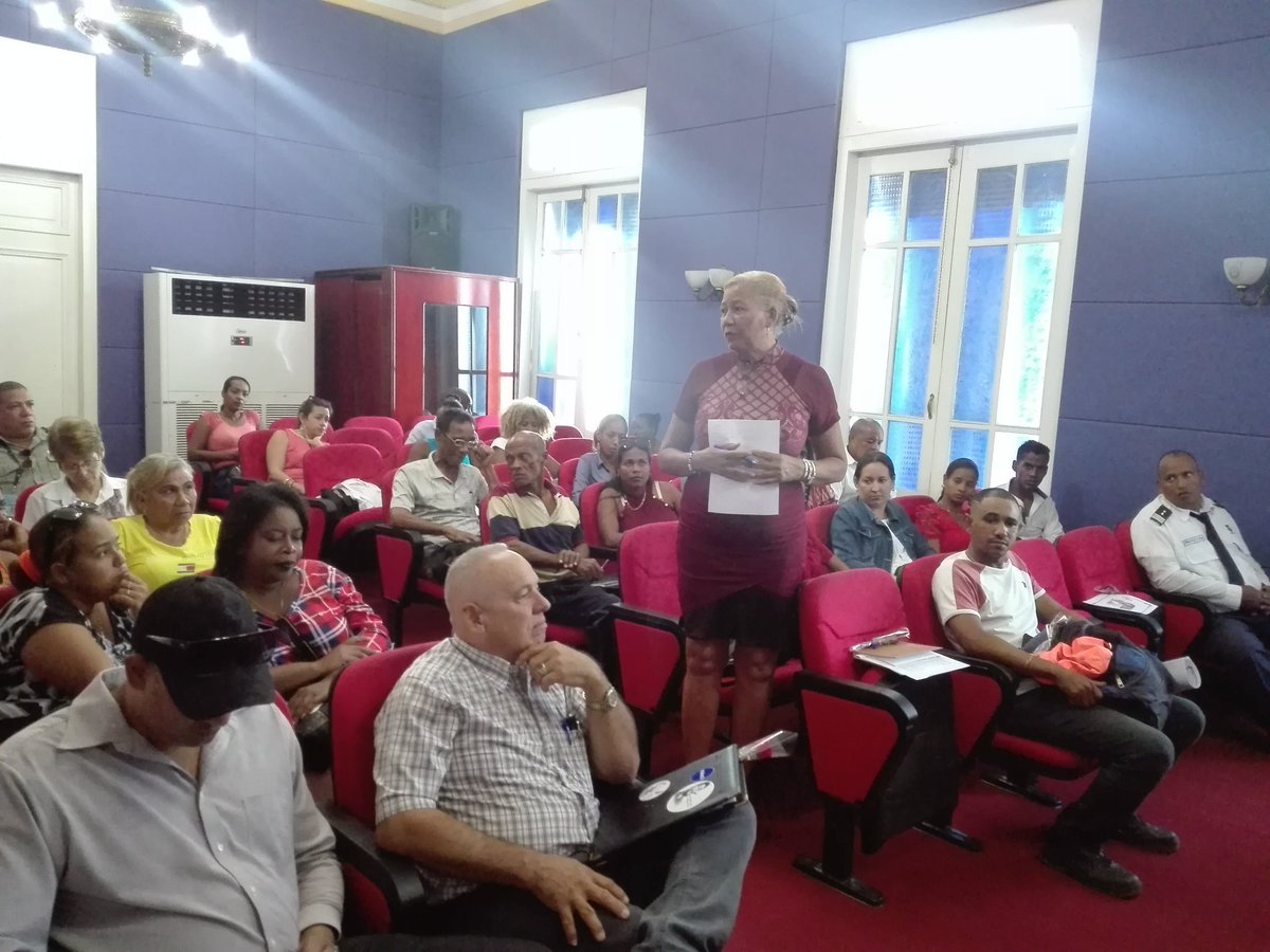 PieterTerry's tweet photo. "Santiago sigue siendo Santiago",reunión anual del #SNTAP,debate crítico y compromiso de avanzar en la calidad de los servicios  y la eficiencia .
#MejorEsPosible 
@UlisesGuilarte 
@CubaCentral https://t.co/InT8upxP5v