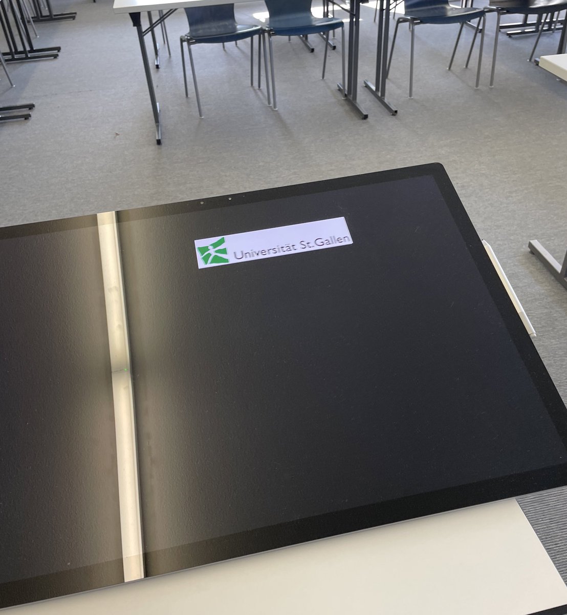 burroandrea's tweet photo. Today was my first day of school…on the other side of the desk
#TAlife https://t.co/XDQN7ye8aD