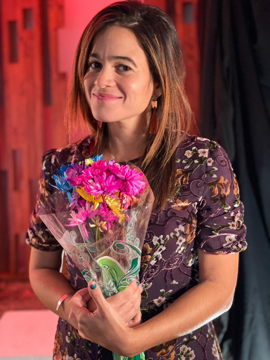 PamHarina's tweet photo. 🎭Aniversario del estreno #LasPalancasSerie en Pública, hace 1 añito. Adapté el piloto a una micro obra experimental,2 funciones llenas 🥹
Vivo agradecida de mis actrices y amigas: Gretza Merced, Eunice Jiménez, Amanda Méndez y Mara Vélez. + Elenco: Nelson y Vanessa🙏🏻
#metfos https://t.co/EdOYArOeng