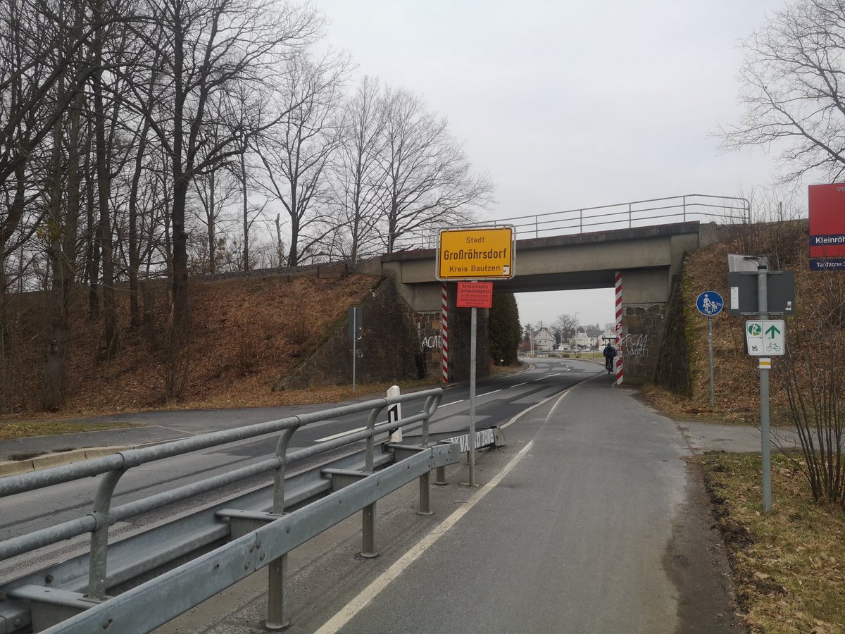 Heute mit dem Groß-Lastenrad in #Großröhrsdorf beim Abverkauf. Leider ist bald Schluss mit #BoehmischBrauhaus. Irgendjemand mit ein paar übrigen Talern hier unterwegs?
