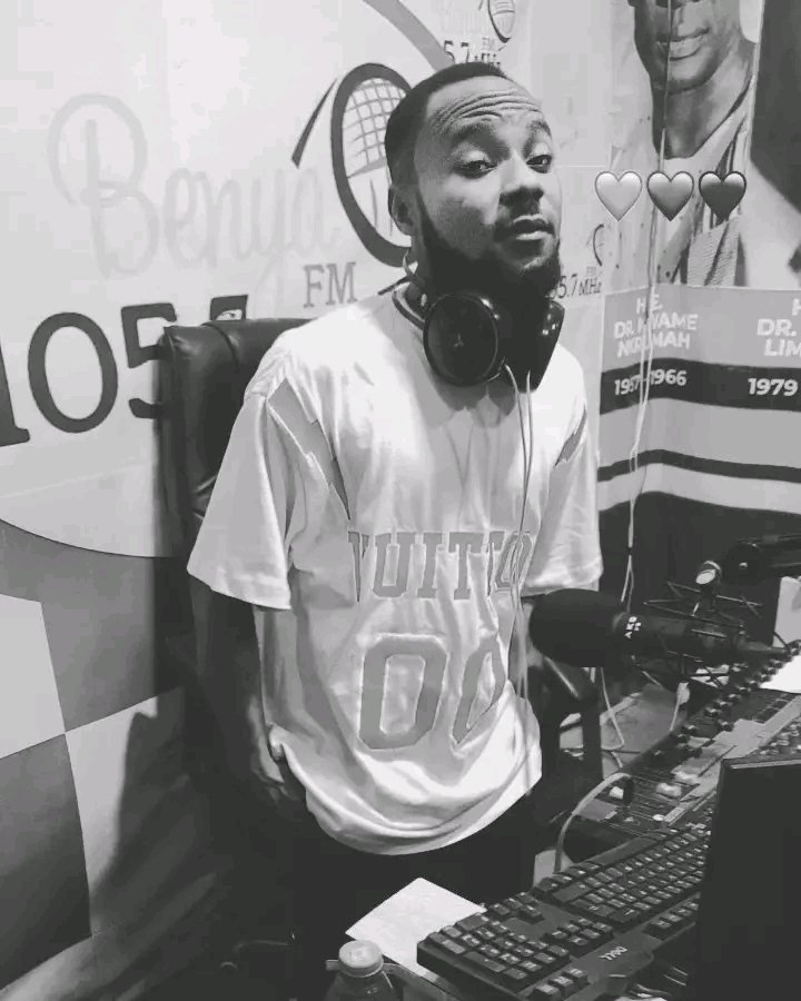 ThinkaTv's tweet photo. #LAMINA_CITY_DRIVE with #THINKA_DE_MEGABWOY is Airbone On #BENYA105.7Fm📻

Plz Join the #BHADDEST_TEAM as we Drive Y'all to Ur Various destinations safely till 6pm ��

#BHADNESS 🔥🔥🔥🔥 https://t.co/Z8cGl4asXy