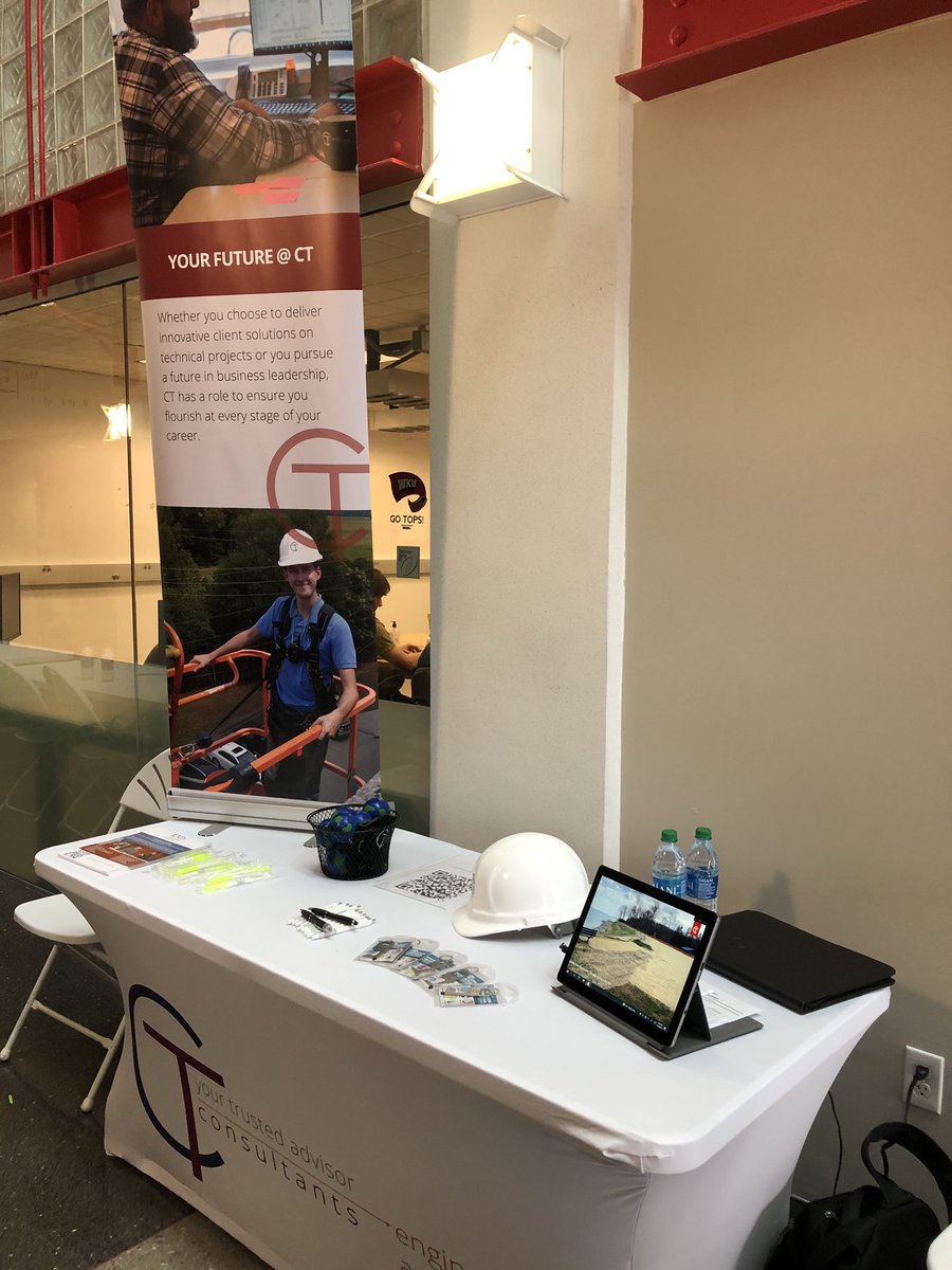 coachhop2's tweet photo. Representing at WKU. #wku #Engineering https://t.co/uhuP10IICX