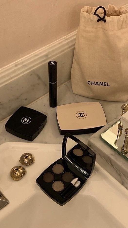 aelingalath_'s tweet photo. 𝐚𝐞𝐥𝐢𝐧 𝐠𝐚𝐥𝐚𝐭𝐡𝐲𝐧𝐢𝐮𝐬 💋 https://t.co/6CeOfQCjjV