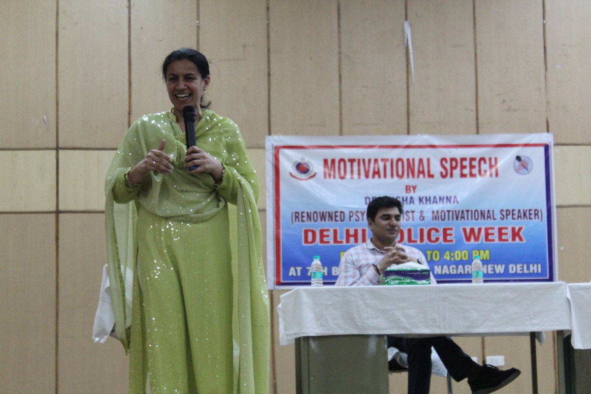 byetense's tweet photo. Delhi Armed Force invited me as a Renowned Psychologist and Motivational Speaker at Delhi Police Week 😋
#delhipolice #delhiarmedforce #ArmedForces #delhipoliceweek #motivationalspeaker #psychologist #policeforce #mehendi #mehendicompetition #mentalhealth #MentalHealthAwareness https://t.co/BZYoMPsG1L