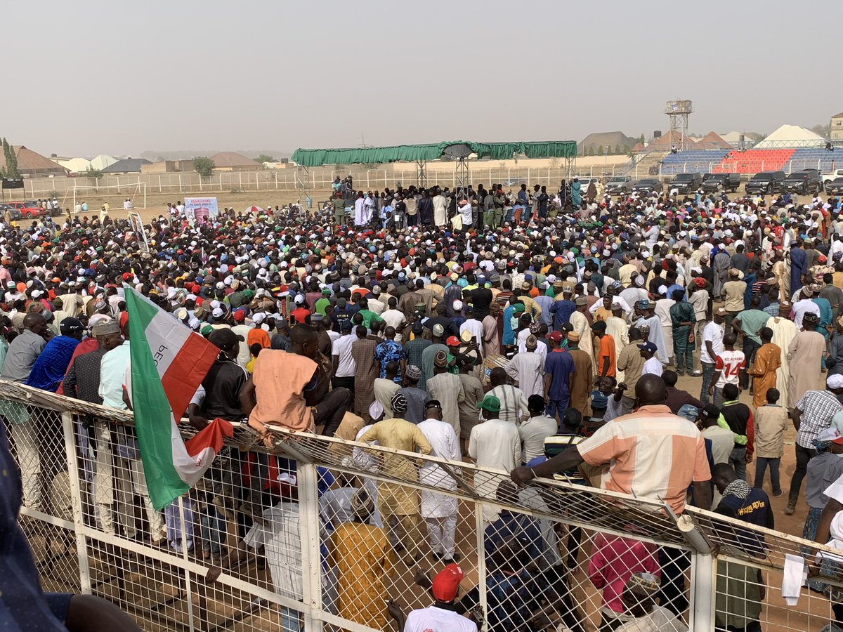 Abdullahigoslow's tweet image. Earlier today we were at the sabon gari LG kaduna state for the flag giving of our senatorial and house of assemblies candidate.

The people outside are much even higher than the people inside

Indeed Kaduna state is for Atiku/okowa. PDP has taken over.

#PDPRoad2Victory