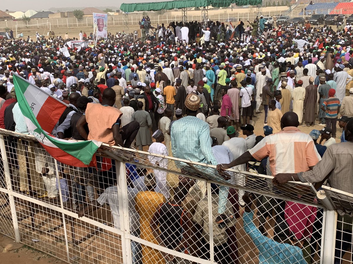 Abdullahigoslow's tweet image. Earlier today we were at the sabon gari LG kaduna state for the flag giving of our senatorial and house of assemblies candidate.

The people outside are much even higher than the people inside

Indeed Kaduna state is for Atiku/okowa. PDP has taken over.

#PDPRoad2Victory