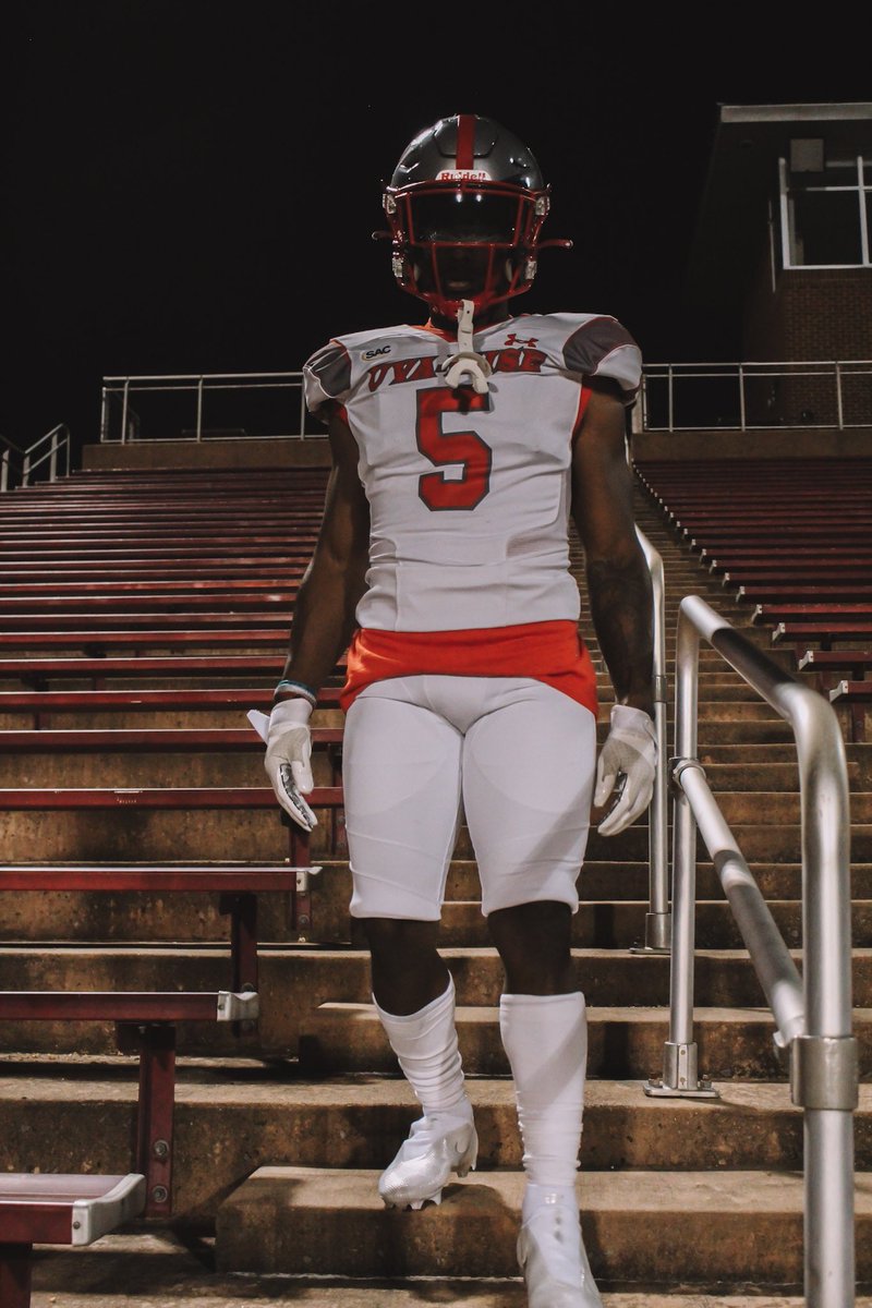 🚨🚨🚨🚨🚨🚨🚨🚨🚨🚨🚨🚨🚨🚨

C/o 2024, 2025, and beyond, click the link below to fill out our Student-Athelete Questionnaire!

🗣️Reminders‼️

🔺 Upload Current Transcript 
🔺Upload a picture either showing Jersey # and/or face

Link: questionnaires.armssoftware.com/eec45aac8ae5

#SeeYouSoon⏳