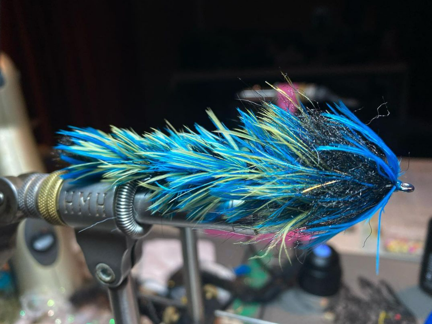 Saltwateronfly's tweet photo. Cool looking game changer
@burton_erny
Blue olive and black.
#hmhvises #loonflytying #flytying #smalliesonthefly #hareline #whitingfarms #vevusthread #ahrexhooks #gamakatsu
#anadromousflycompany #solarezflytying #smalljawsyndicate #spawnflyfish https://t.co/AK7zi11YFm