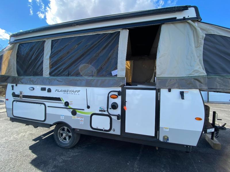 5 Pop-Up Campers with Outdoor Kitchens!
-
wenrv.com/news/5-pop-up-…
-
-
-
#rv #rvlife #roadtrip #popupcamper #motorhome #rvcountry #rvliving #camping #outdoors #outdoorkitchen #wenrv #travel #rvlifestyle #luxuryrv #campingmemories #hiking #rvdealership #newrv #roadtrip