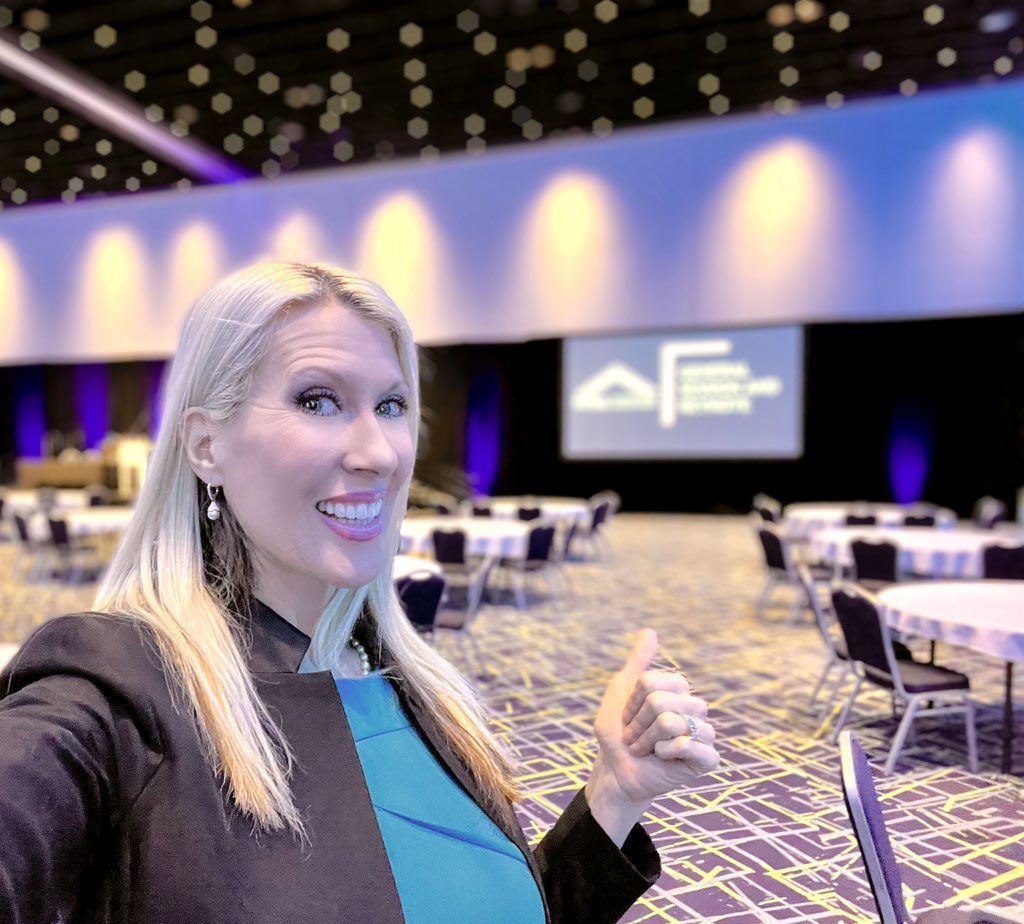 betsyamanning's tweet photo. Letโs go Louisville, KY! About to speak to an amazing group on how to reduce stress, negativity and burnout.
#corporatewellnessprograms #leadershipdevelopment #keynotespeaker
#corporatewellness
#positivemondset #motivationalspeaker #recharged https://t.co/SA0Ekk05ap