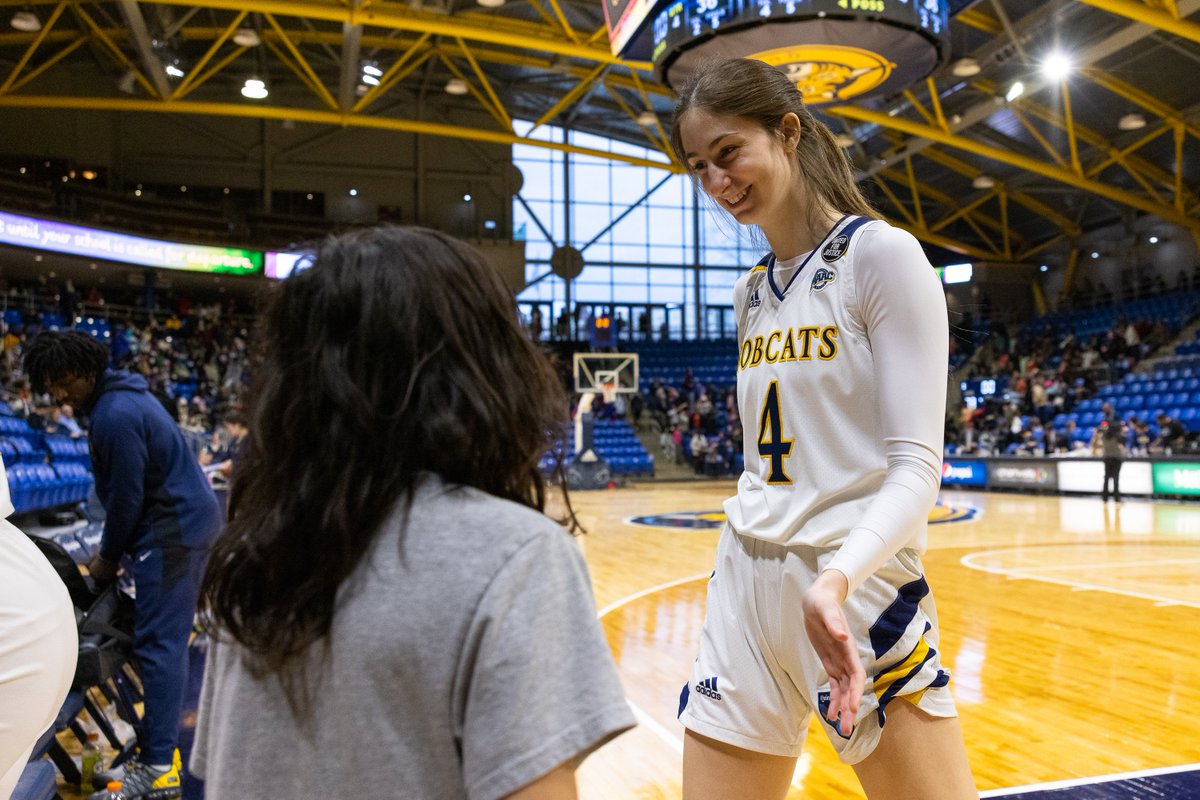 QU_WBB's tweet photo. Wishing a very special happy birthday to Ms. Corner Three herself @labargegrace!!! We hope you enjoy your special day!!! 🎉🥳 https://t.co/xc09seNJD9