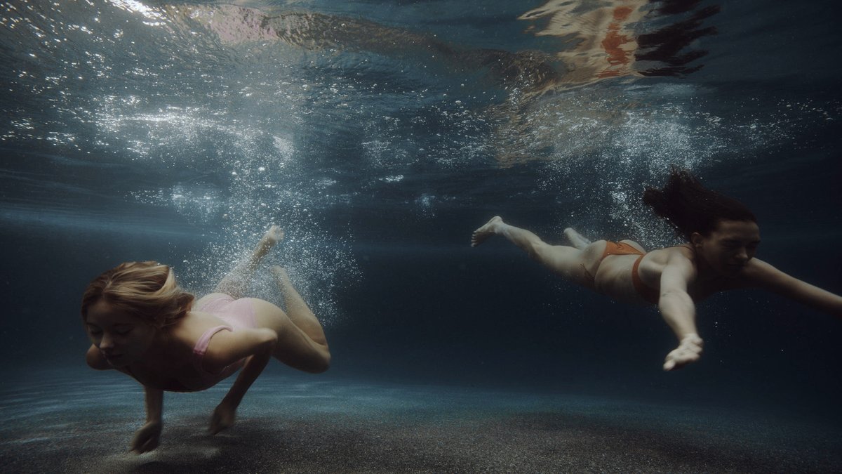 BCA Alum Russell Tandy was shooting a Vegamour spot on a rare rainy two days in LA. That’s an Arri Amira camera with Angenieux Optimo lenses in a Hydroflex underwater housing.