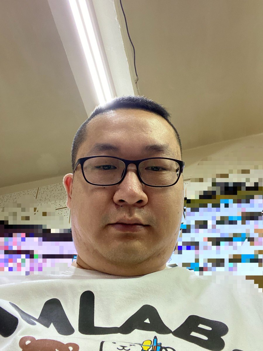 dgfxv463's tweet photo. 想认识一些熊熊，可以撩骚的来呀 https://t.co/atFRCjhrKK