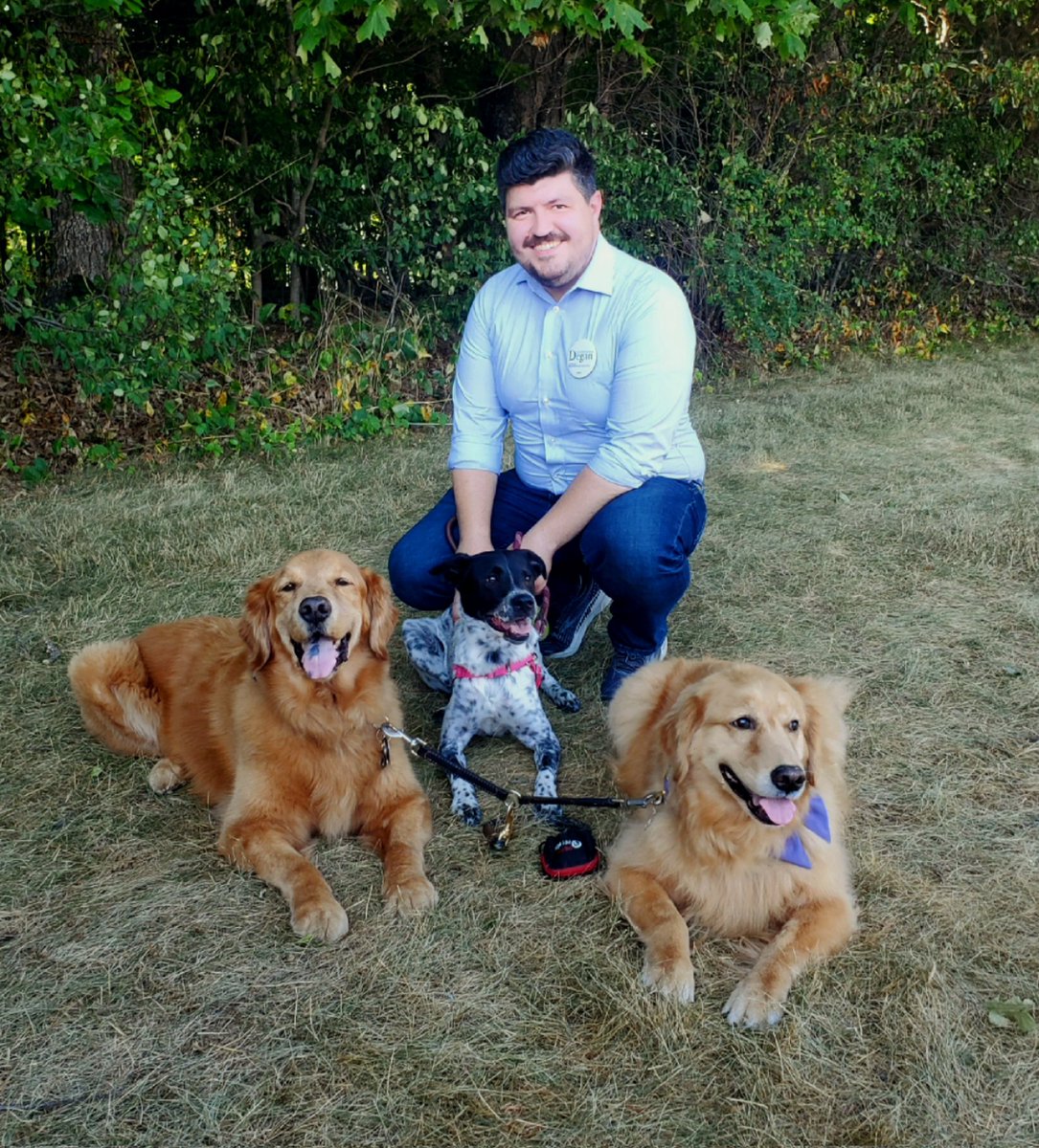 I was so saddened to hear of Spencer's passing. Rosie and I had the chance to meet him at his last birthday party. He touched so many lives and inspired so many more. Please consider donation to <a href="/Morris_Animal/">Morris Animal Foundation</a>.
fundraise.morrisanimalfoundation.org/golden-retriev…
#hollistonma #bostonstrong #caninecancer