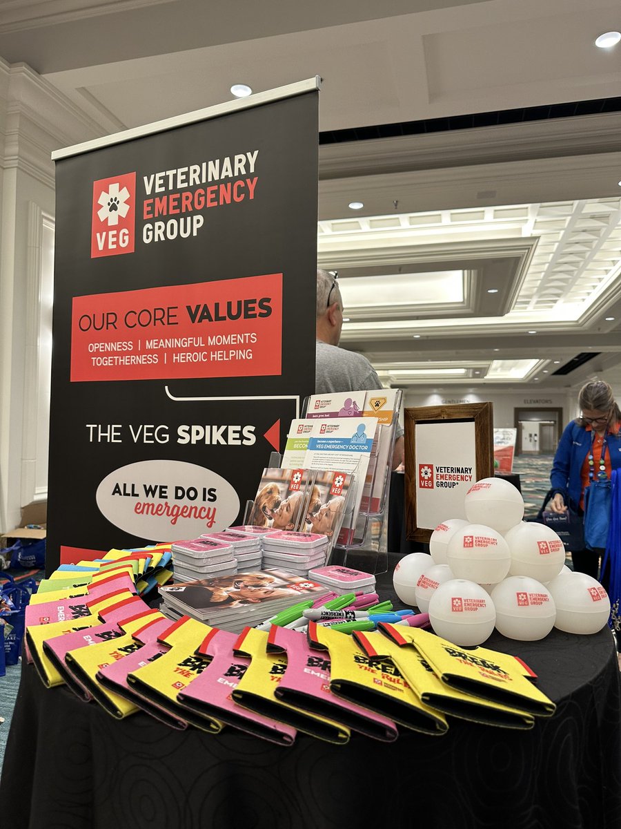 VEGERforpets's tweet image. Last day! Pop over to booth 418 at #WVC2023! Inspo to ask us about:
✌️Work Culture
🚀 Locations 
🐾 Open concept ER