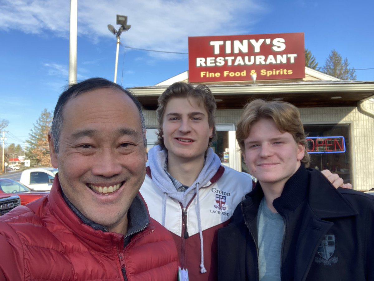 CoachLow21's tweet photo. 16th Annual LaxCapts’ Mtg at Tiny’s. 
Two tremendous school community leaders who happen to play lacrosse pretty well…
Luke R. and Brayden H.
@ISLSPORTS 
@NEPSAC 
@NELaxJournal 
@nhtomahawks 
@4leaflax https://t.co/aR8j5jhi3h