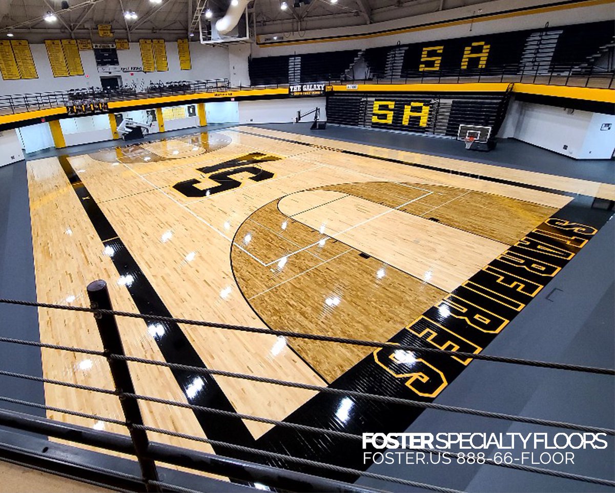 FosterFloors's tweet photo. Watch out for shooting stars! 💫
A meteor ☄️shower rained 🌧️down and caused some damage to South Adams High School, but we fixed it up by installing Robbins Sports Surfaces Bio-Channel with 2nd and Better Maple! https://t.co/1nw9yQ3Cee