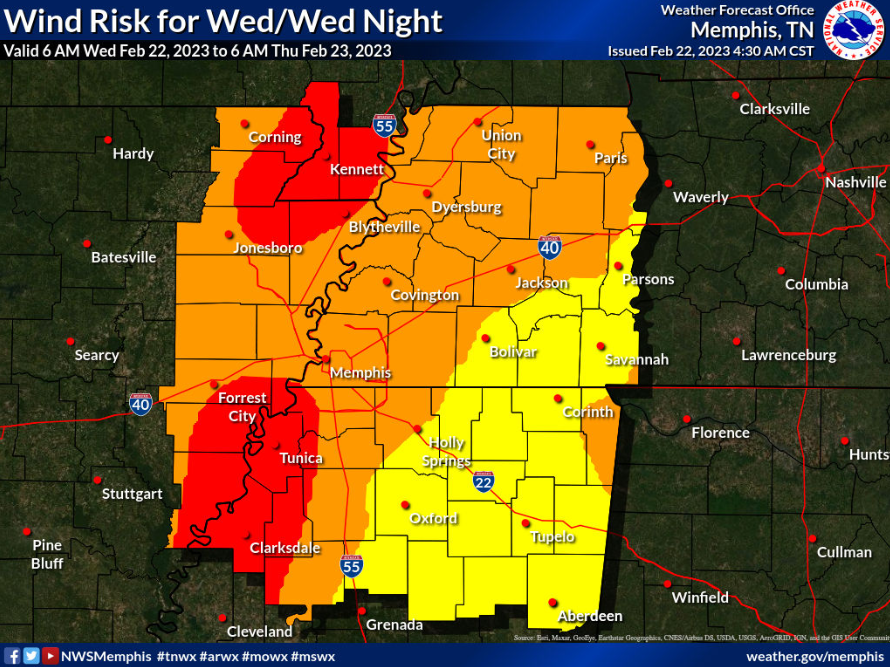 NWSMemphis's tweet photo. Areas along and west of the Mississippi River are at the greatest risk of strong winds today, with power outages and driving disruptions possible. Make sure you secure any outdoor items through this evening. https://t.co/MhHRdl6fde