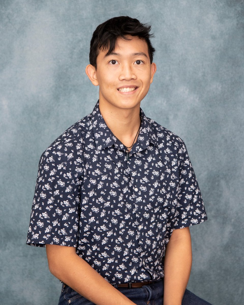 lsuscience's tweet photo. #Spotlight🔦
SOARS senior Jason Huang is a Biological Sciences major and @LSUprehealth student. Jason is also in the @geaux_teach program and has an advice for first-year students: “Don't be scared to take risks". 💪 Head to our FB & IG accounts to learn more.
#LSUScienceStudent https://t.co/tK68NWVj72