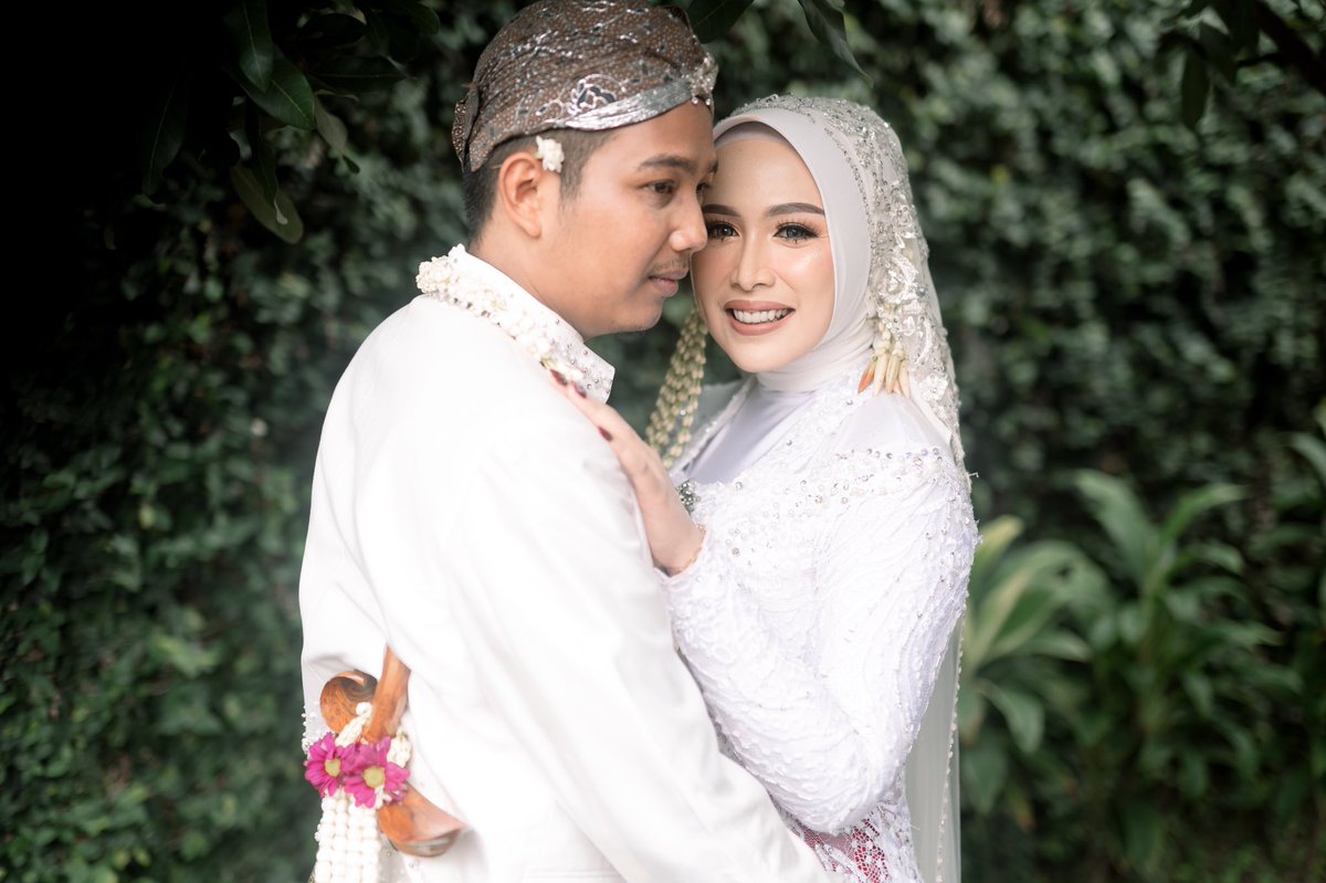 arinirmdhh's tweet photo. hadirku semoga perihal apa yang pernah ia harapkan
dan aku adalah yang ia percaya menjadi jawaban, akhir penantian dari banyaknya ragam bentuk pencarian  
19 februari 2023 https://t.co/cBq47jdcak