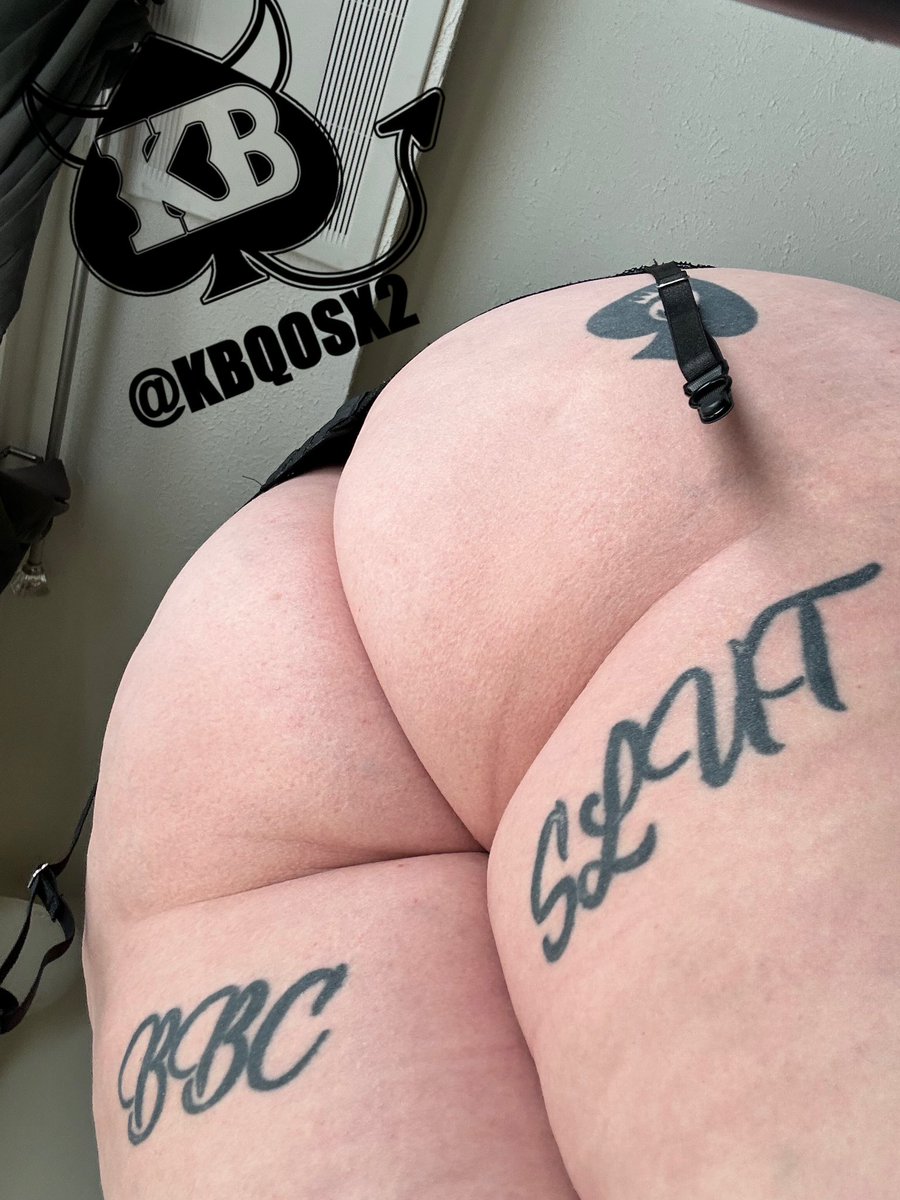 kbqosx2's tweet photo. The best view a lo$er like you could hope for https://t.co/xDXs0czFZG