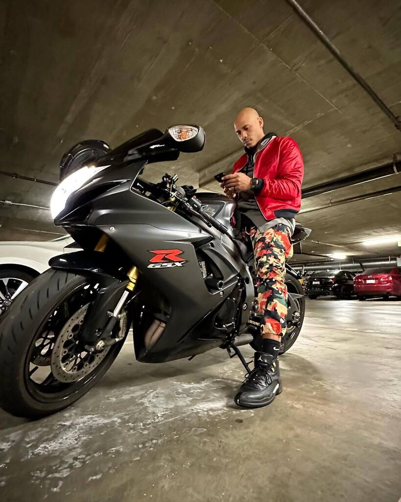 Get in where I Fit in… 🏍️ instagr.am/p/Co-G9TtrcVe/