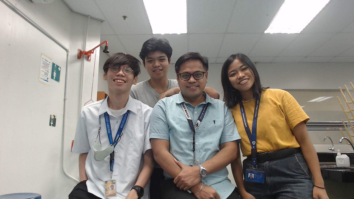 Mkelaaaaaaa's tweet photo. masaya ako araw-araw dahil sa inyo. salamat.❤️ https://t.co/bbebYkjcj7