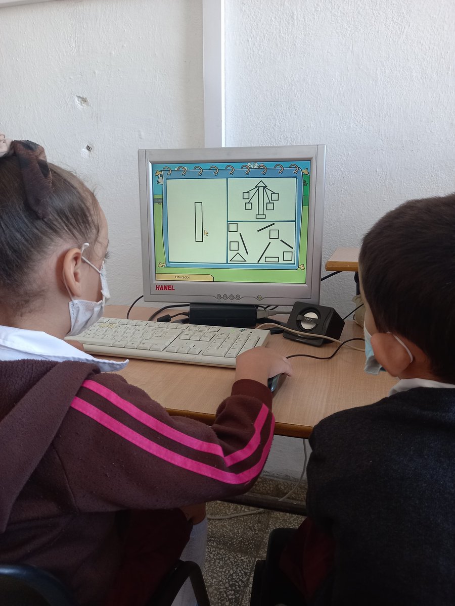 dmepalmira1's tweet photo. #LaPrimeraInfanciaImporta #DPECienfuegos #DMEPalmira #JunCtarYVencer #Cuba #CubaMined #CienfuegosEduca
Circulo Infantil Sueños del Che en #Palmira Desarrollando habilidades informáticas desde las primeras edades. Palmira x más https://t.co/lTJzfmfKOT