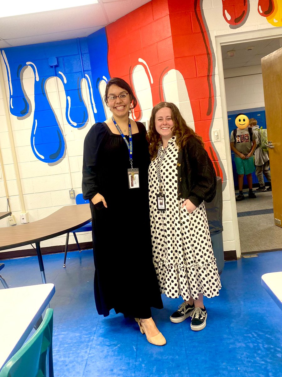 Did you get the memo? It’s dress day at <a href="/KissamPRIDE/">Kissam Intermediate School</a> 🌧 #DressSquad