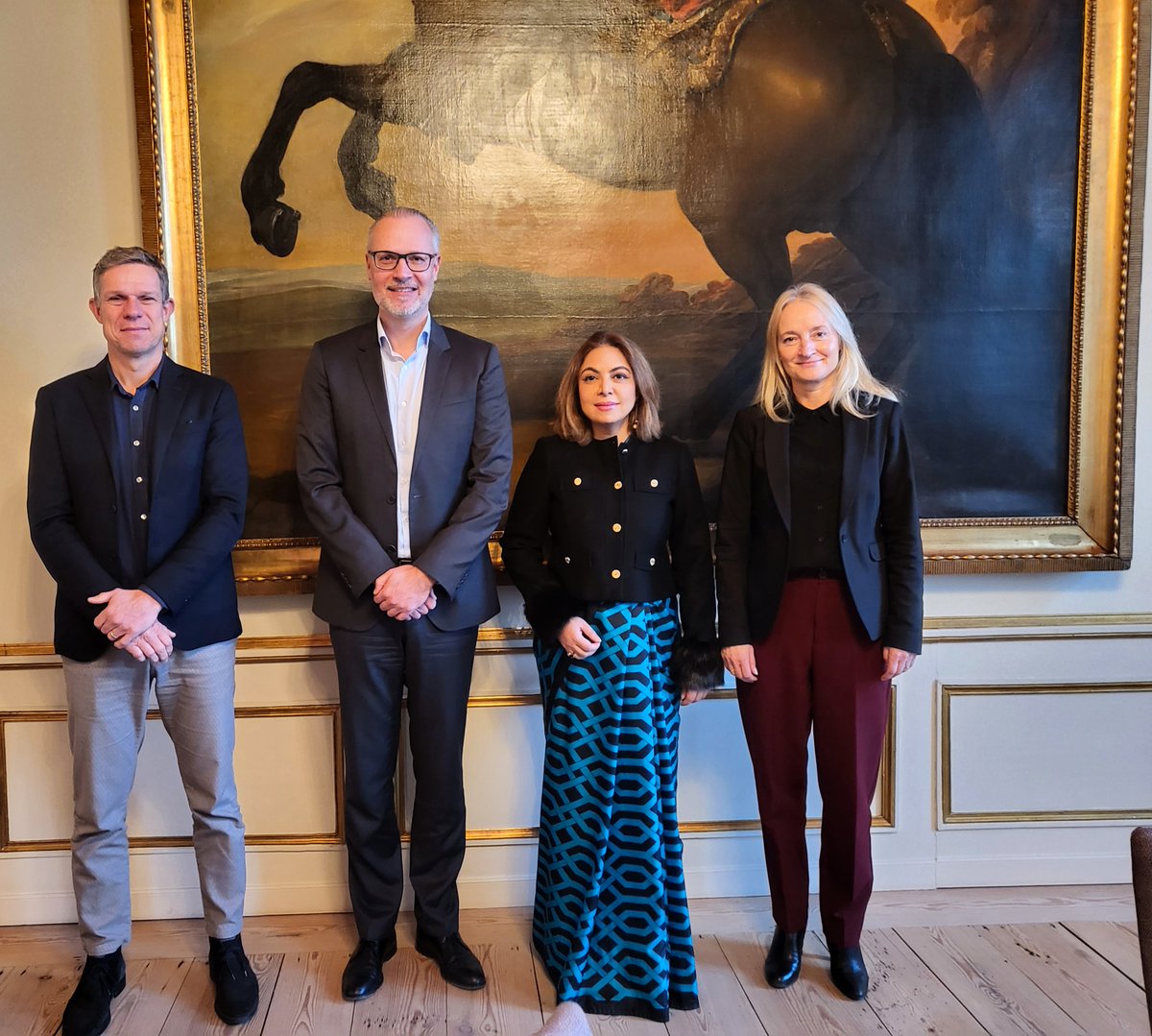 IndiainDenmark's tweet image. In the run-up to the Royal Visit of Their Royal Highnesses #CrownPrinceFrederik and #CrownPrincessMary to India, Amb Pooja Kapur met Lord Chamberlain Christian Schønau and senior members of the Crown Prince’s Court at #Amalienborg Palace. #IndiaDenmark #detdanskekongehus #dkbiz