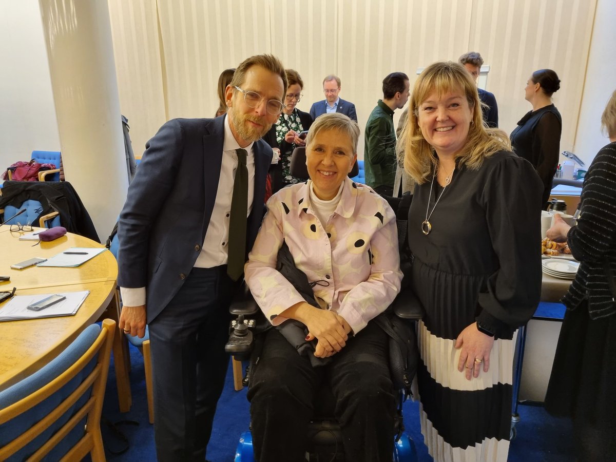 MOdemyr's tweet image. Väldigt bra möte med socialminister Jakob Forssmed och Sjukvårdsminister @AckoAnkarberg tillsammans med patientrådet @LLidbck @AochAF