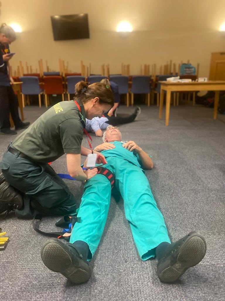 Anna Goose tweet media