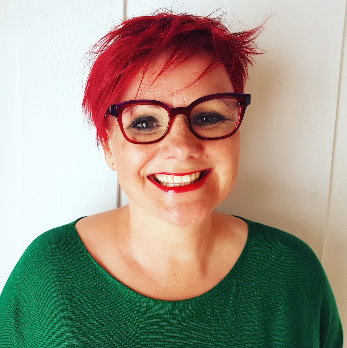 Feeling proud of your website shouldn't feel like a luxury. 
Show people how proud you are of your business &amp; how you help people achieve amazing things that make THEM feel proud too. 💫 #smallbusinesswebsites #squarespace