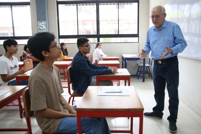 RadioPublicaPE's tweet photo. Presentarán al Consejo de Ministros decreto para declarar en emergencia sector Educación https://t.co/y7RRkHLXOB https://t.co/mCUbzFd4na