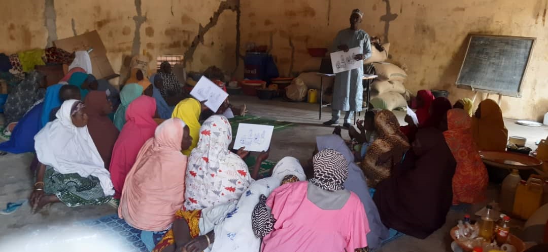 Cipmen's tweet photo. #news 
5 jours de #formation #GERME Niveau 1 au profit de 50 femmes transformatrices d'arachide de DAN ISSA à #Maradi. Elles sont bénéficiaires de #PROMEL mis en œuvre par @Swiss_Contact #Niger. Abnégation et engagement, elles ont prouvé. 
@rouffahi 
@Ali_Madou_Babaye
@Ando2021 https://t.co/hdziY7fAqa