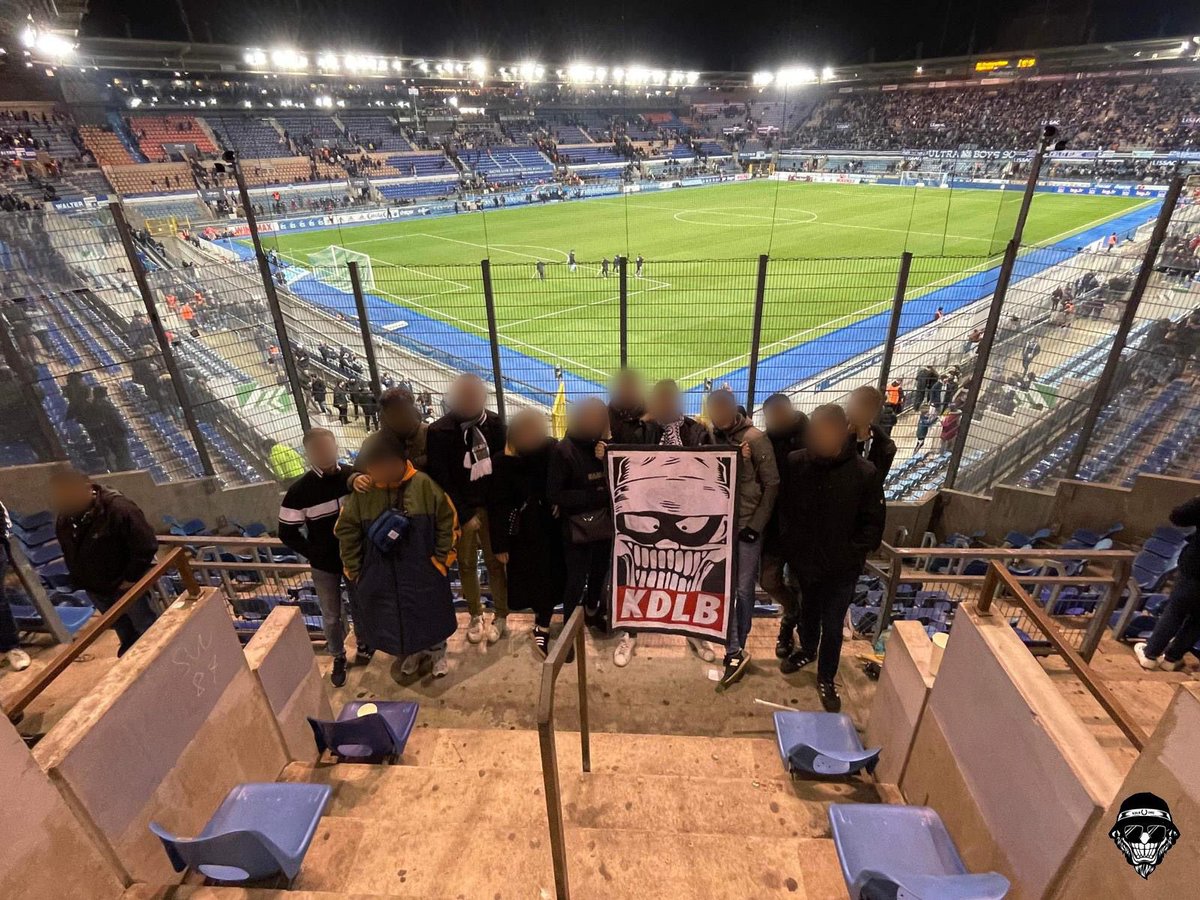 KDLB92's tweet photo. 📢 J24 : RC Strasbourg Alsace - Angers SCO (12/02/2023)
Aucun orgueil, aucune révolte, aucune fierté.. Jusqu'ici nous avons toujours été derrière nos joueurs, trop c'est trop !
Respect à notre dizaine de membres ayant fait le déplacement à l'autre bout du pays !
#OneKDLB https://t.co/DHc3xbH57e