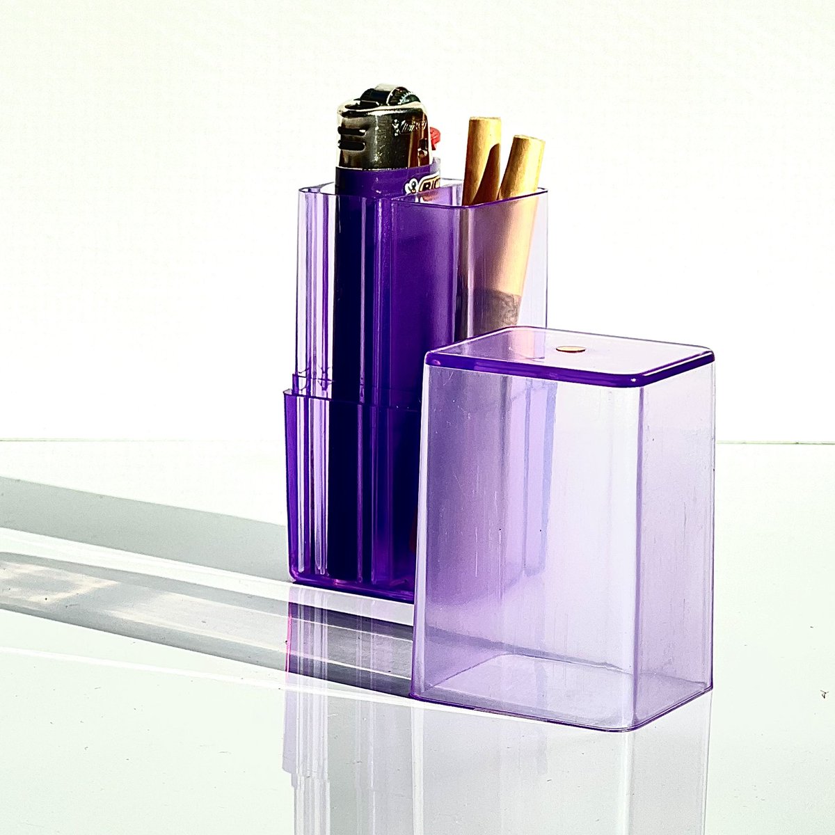 homeofhautebox's tweet photo. Traveling with cannabis just got easier. Make it smellproof without sacrificing style #hautebox #lavenderhaze #womanowned #420gifts #420friendly #cannabis #cannabisaccessories #cannabisindustry https://t.co/qQUx2jk0xs