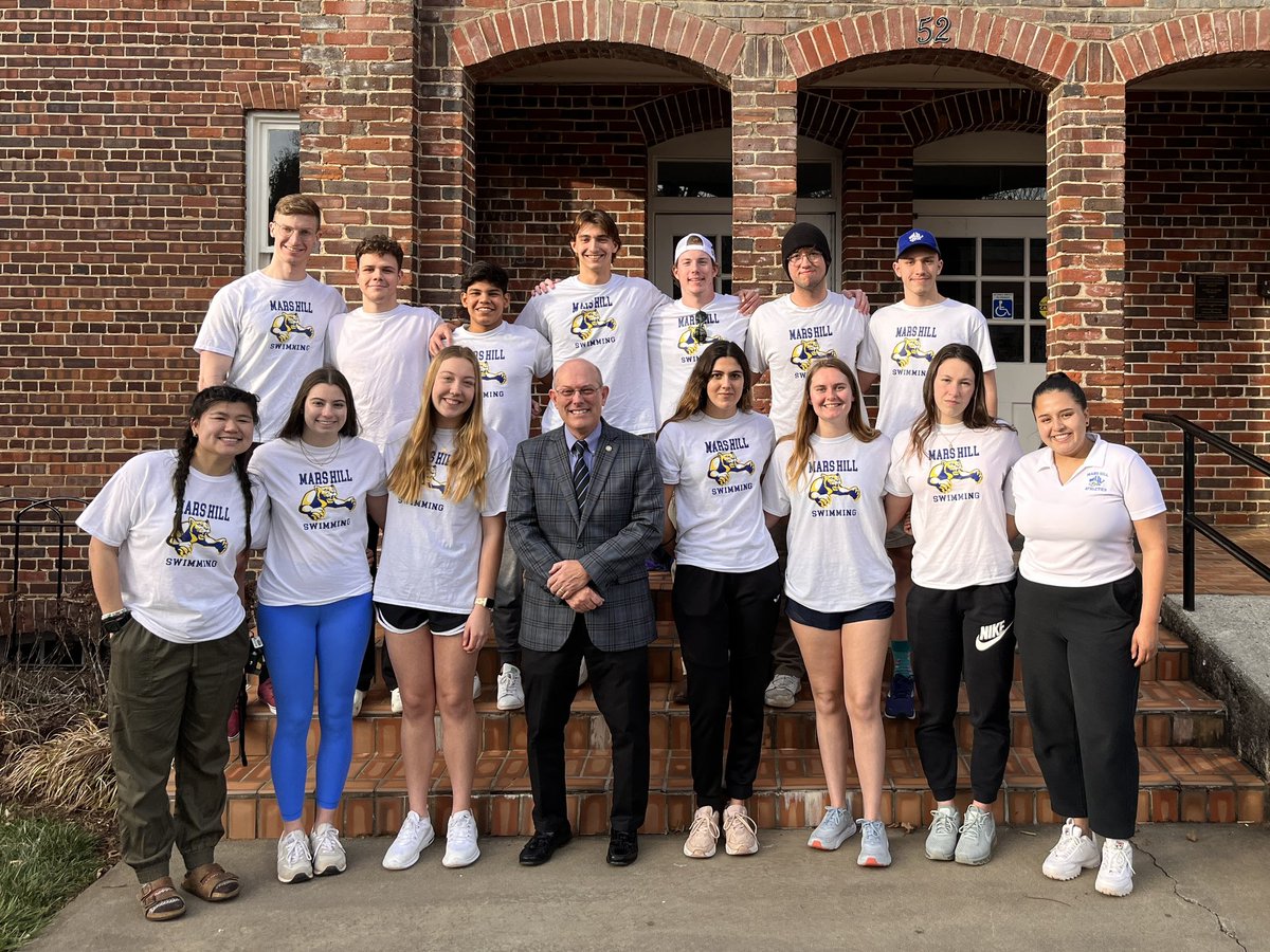 TonyFloyd11's tweet photo. Tuesday ended with some of my favorite Lions 🦁. This team is rising! So many records set…our future is bright. Proud prez.  #rollhill @marshillu @mhuswim @mhulions https://t.co/DQDLS9oSSx