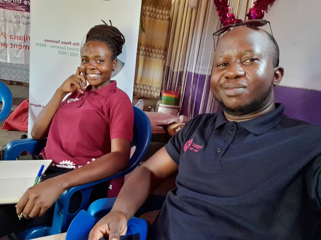 racbunga's tweet photo. A team from @Rotaryvijanapoa in conjunction with @RcBunga today concluded a 3 day youth program and training on Enterprise Development and mindset change in the Ssebbobbo Youth Empowerment Project 

#ImagineRotary https://t.co/Jr7PY1dge3