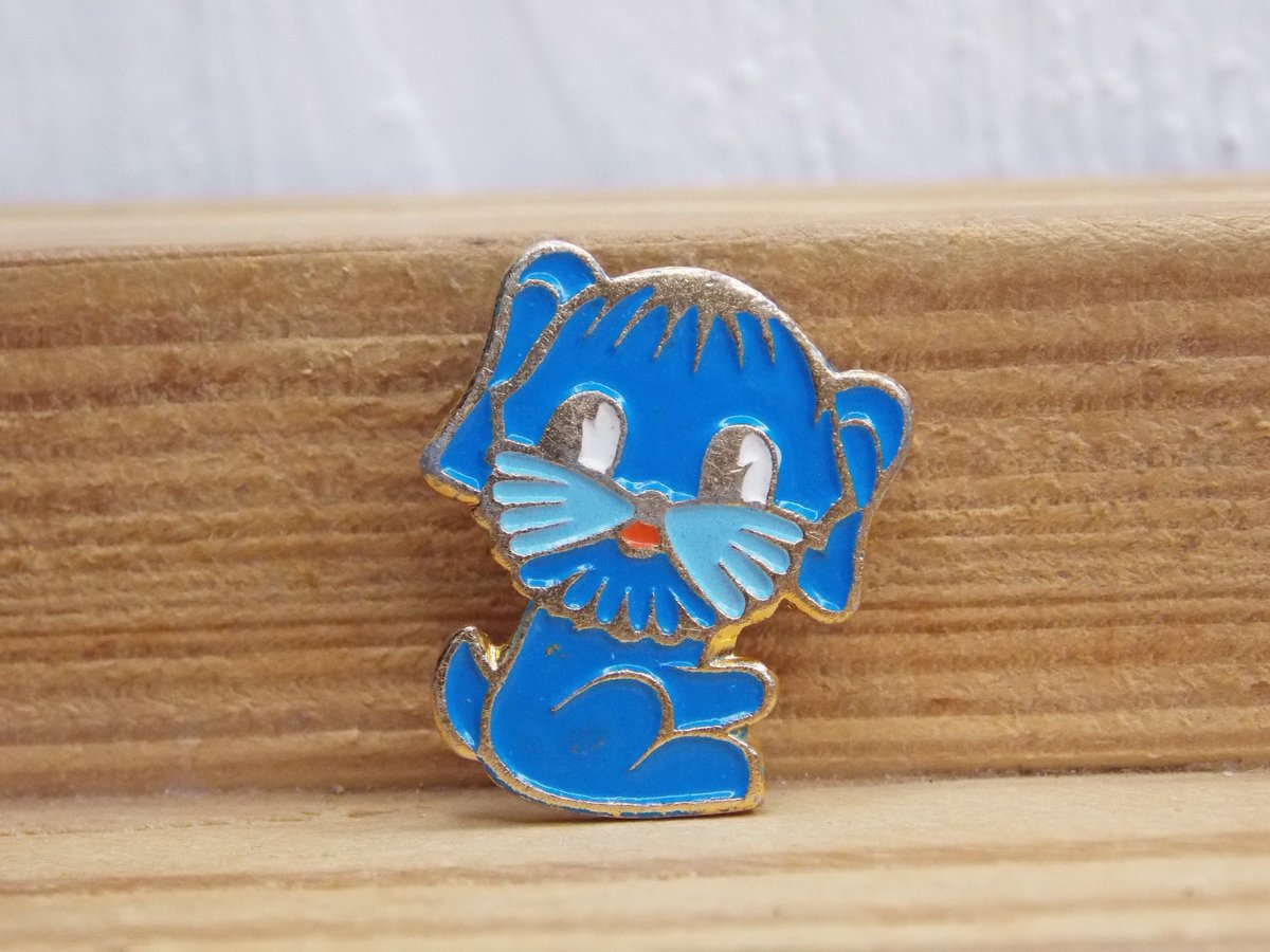 Alex43872440's tweet photo. Excited to share the latest addition to my #etsy shop: Funny pin dog, Vintage pin, Childrens pins, Backpack pin https://t.co/iFYzCbXbuH #blue #birthday #christmas #white #childrenspin #enamelpin #funnypindog #pinanimals #backpackpin https://t.co/freznGIesk