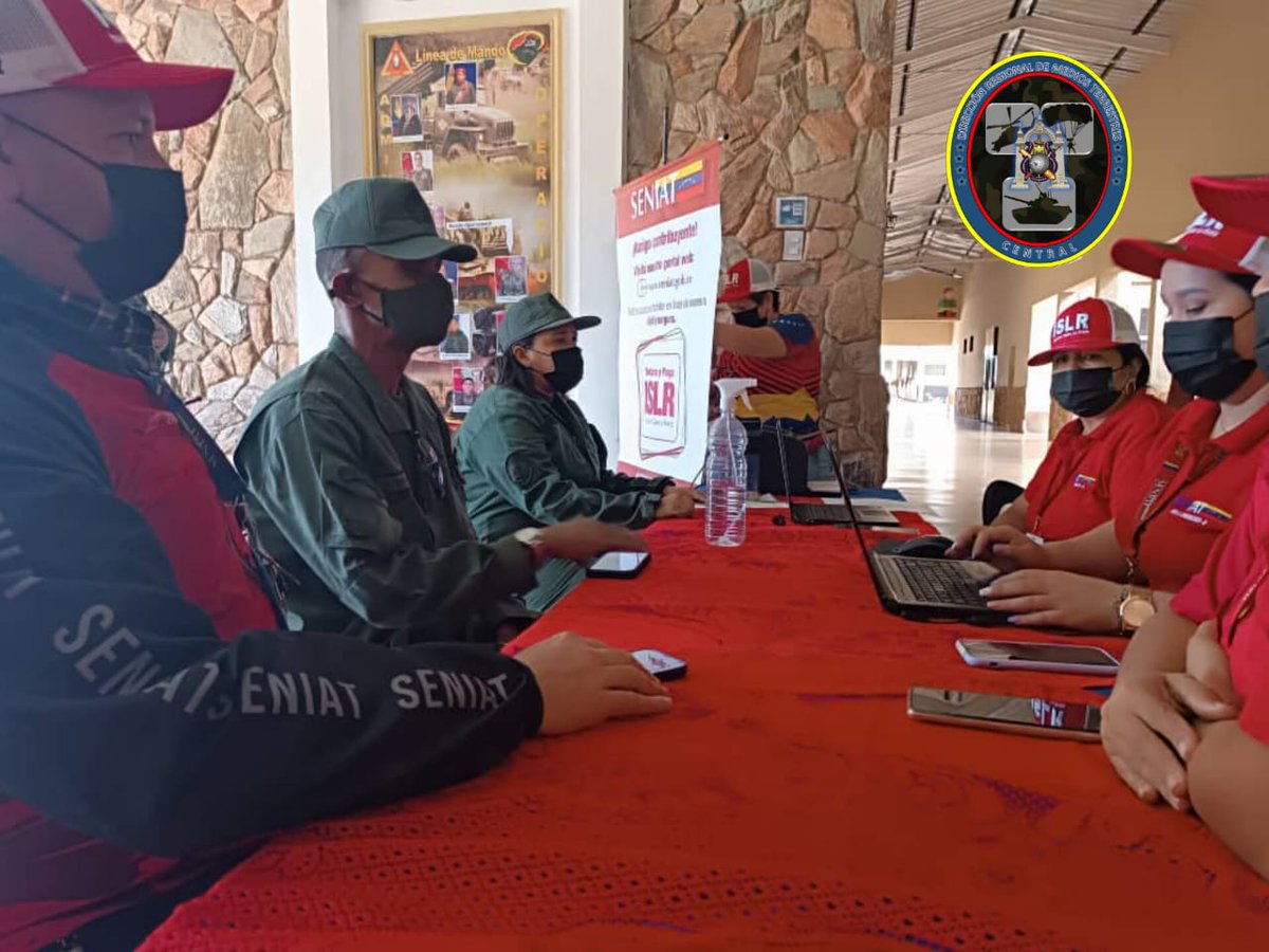EJB_DRMediosTC's tweet photo. Cumpliendo con el deber de cada integrante de la #FANB, desde el agrupamiento Paramacay los profesionales del @415GACMLara realizaron "Jornada de Declaración de ISLR", con el fin de declarar y estar al día con el pago de impuestos al SENIAT. https://t.co/ye5Pewb7sX